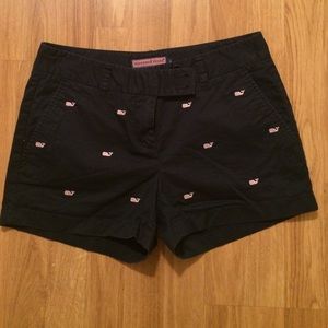 Vineyard Vines whale embroidered shorts size 4