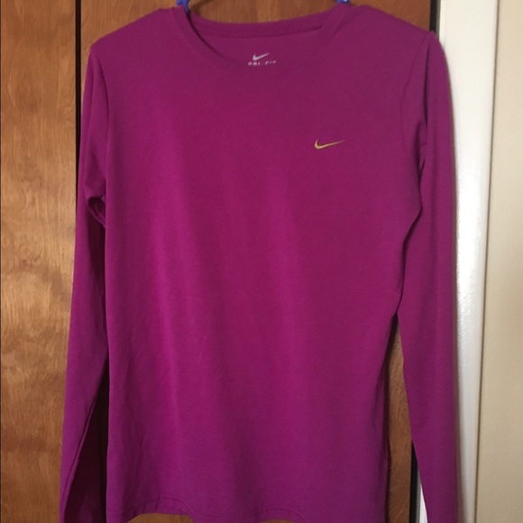 Nike Dri-Fit Long sleeve Legend Tee