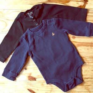 Gap waffled onesie bundle