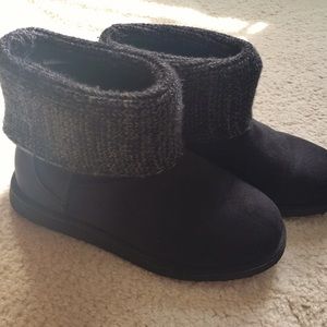 Cute Ankle Sweater-Cuff Boots