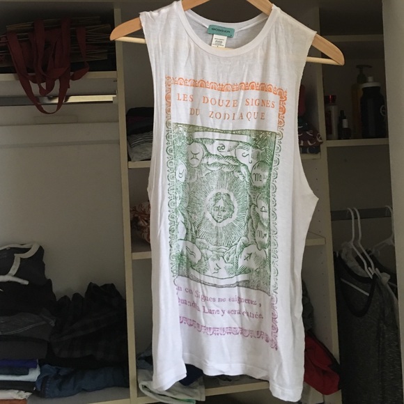 Really cool tank top!