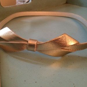 Lilly Pulitzer Gold bow belt xs