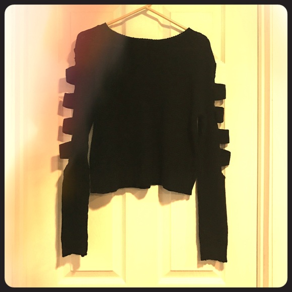 Crop top sweater with cut outs on sleeves