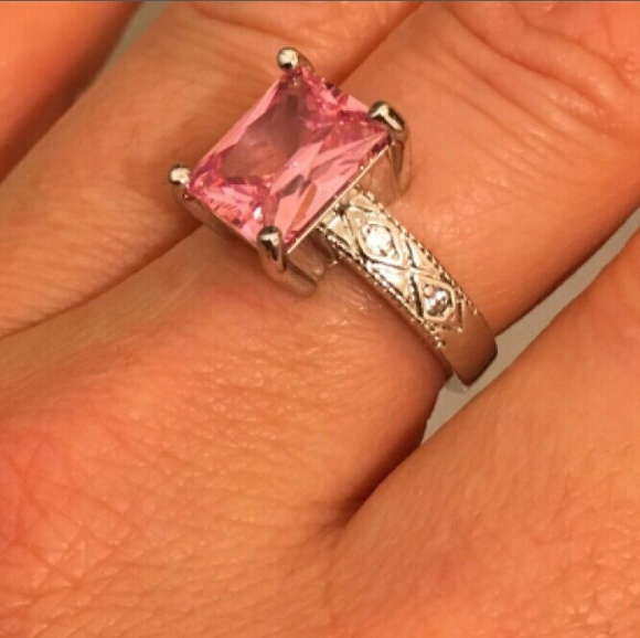 🌾Pink CZ Silver Ring🌾 - Picture 3 of 3