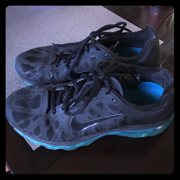 Nike air max shoes