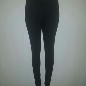 Black leggings