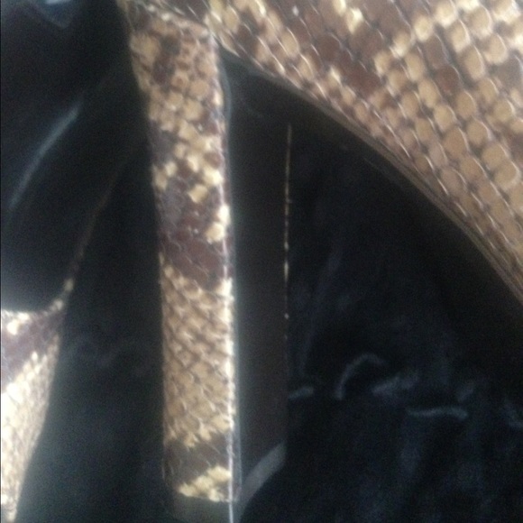 Via Spiga Snake Heels - Picture 4 of 4