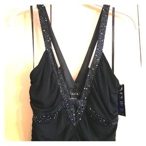 Black evening gown  size 6 brand new