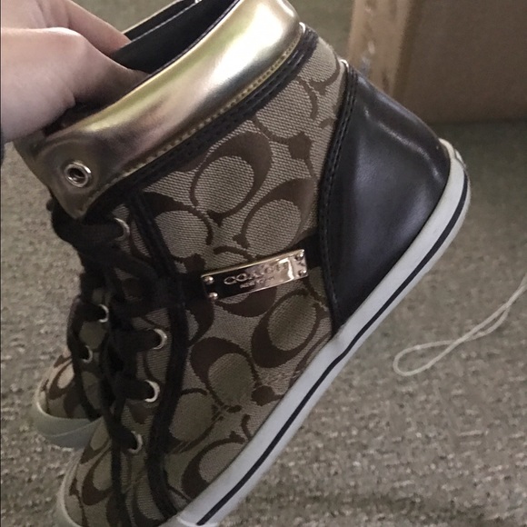 COACH SHOES