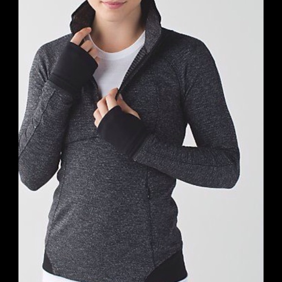 lululemon athletica Tops - Lulu lemon Runderful 1/2 Zip up Long Sleeve