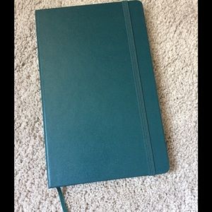Moleskine Other - 2017 Hunter Green Moleskine calendar planner Moleskine Other - 2017 Hunter Green Moleskine calendar planner