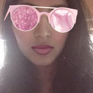 Meet your Posher, Christina