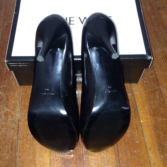 Nine West black leather heels - Picture 2 of 7