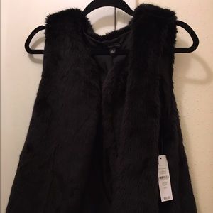 Signature Studio Faux Fur Vest