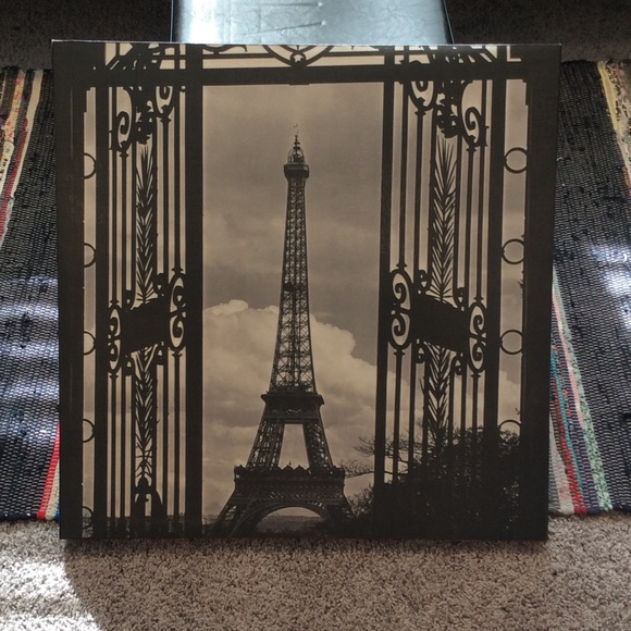 Eiffel Tower canvas