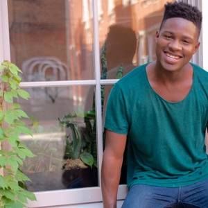 Meet your Posher, Tom