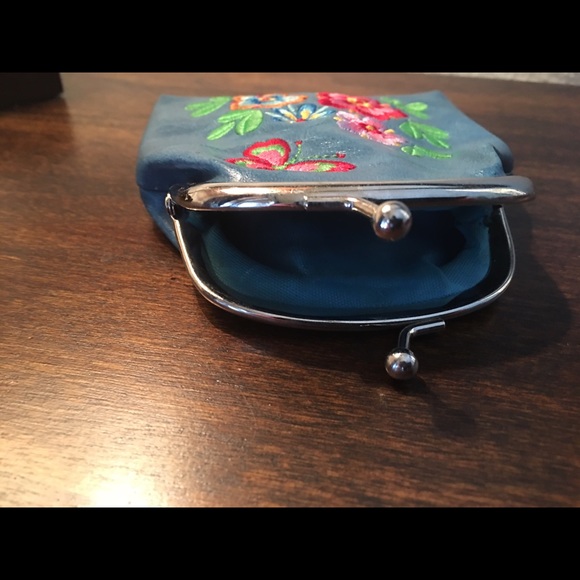 Lavishy snap coin purse. - Picture 1 of 3