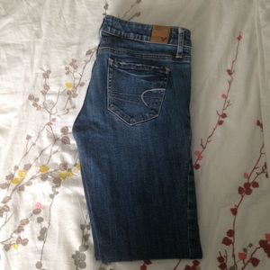 American Eagle Medium Wash Skinny Jeans