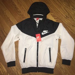 Nike Women's Windbreaker Jacket