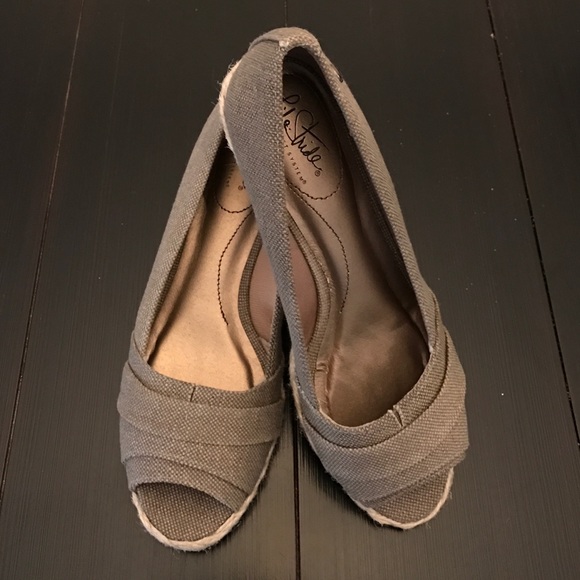 Lifestride espadrilles size 7