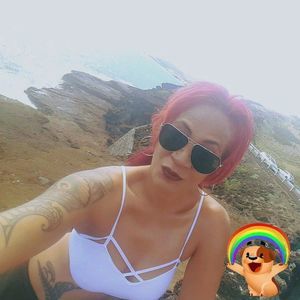 Meet your Posher, Sisi