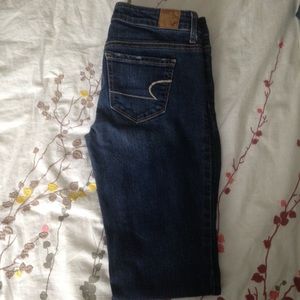 American Eagle Medium Wash Skinny Jeans