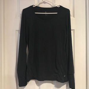 GapFit activewear shirt in GUC.