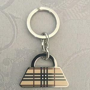 NWT Authentic Burberry purse keychain