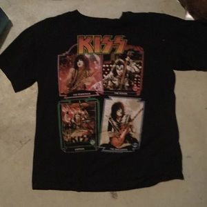 Kiss a shirt