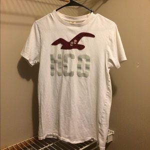 Hollister t-shirt.