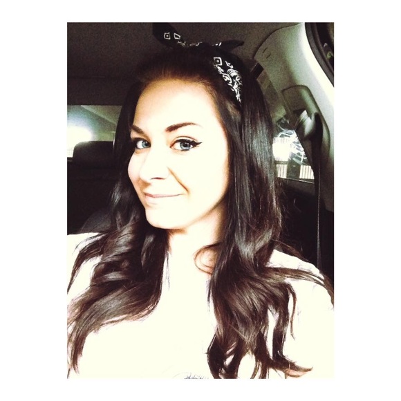 Meet your Posher, Lauren