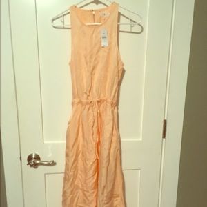 Beautiful peach colored Lou and Grey midi dress.
