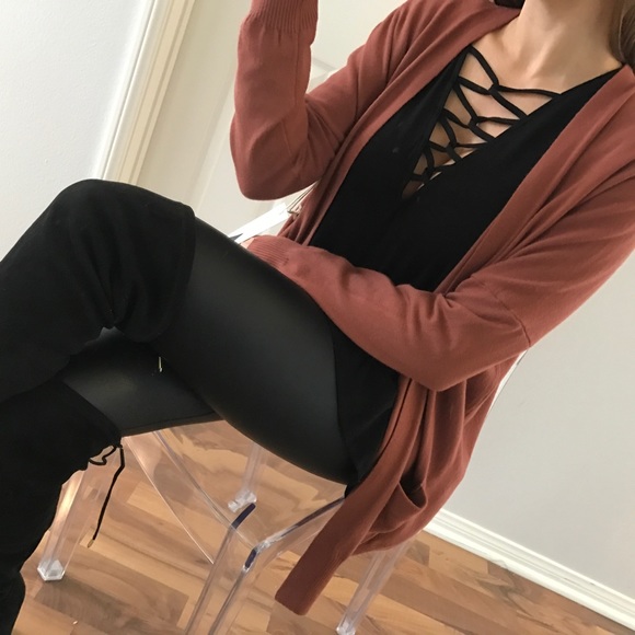 SOLD OUT - Picture 3 of 4