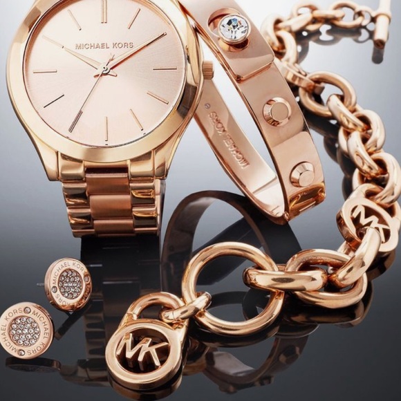 Michael Kors rose gold chain toggle bracelet - Picture 2 of 4