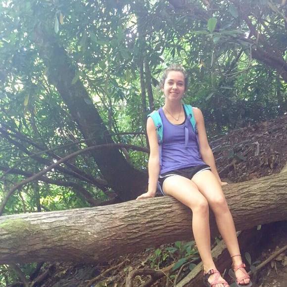 Meet your Posher, Elizabeth