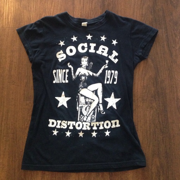 Social Distortion T