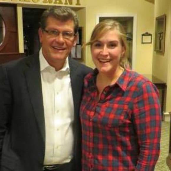 Meet your Posher, Hillary - Picture 1 of 1