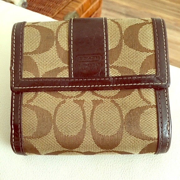 Final Sale Price! Authentic Coach Wallet