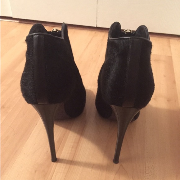 Tom Ford black pony hair stiletto booties - Picture 3 of 10