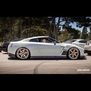 Meet your Posher, Amadeo