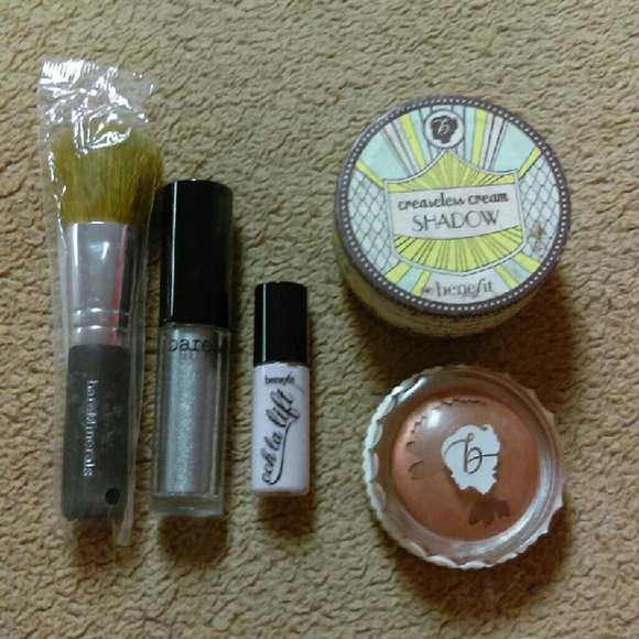 High end make up bundle