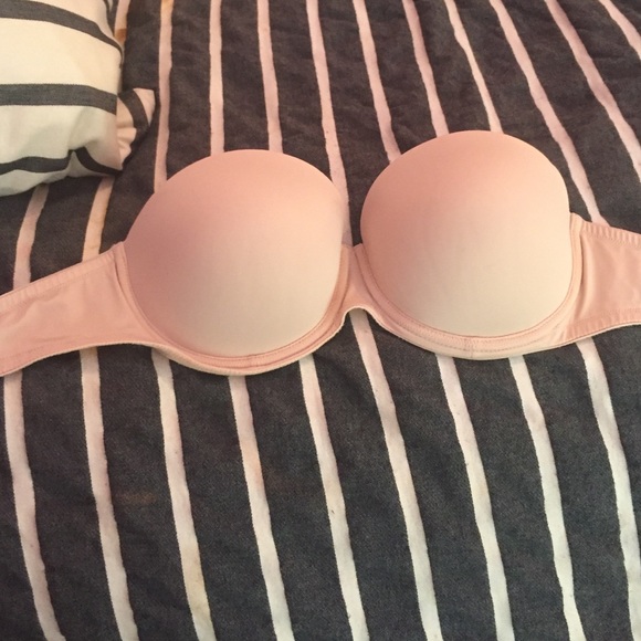 Strapless bra