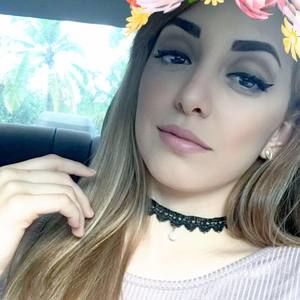 Meet your Posher, Jeannelyz