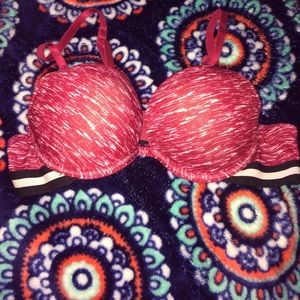 Push up bra never worn
