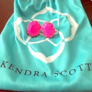 Discontinued Kendra Scott Morgan studs