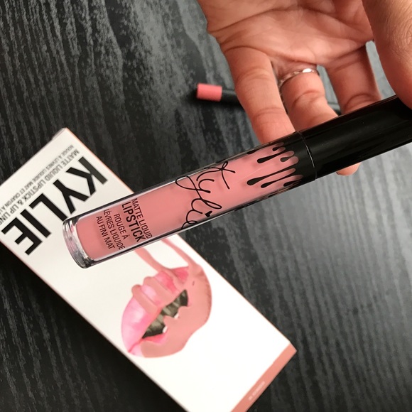 Kylie lip kit 'koko k' brand new with box - Picture 3 of 4
