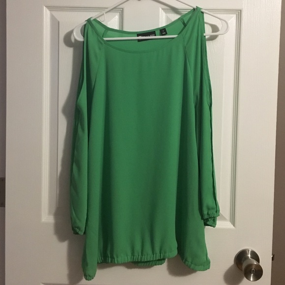 Cold shoulder top