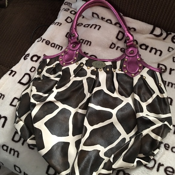 Giraffe handbag