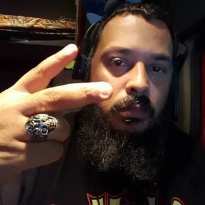 Meet your Posher, Luis