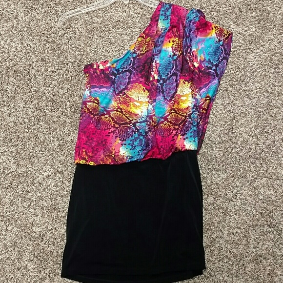 One shoulder dress